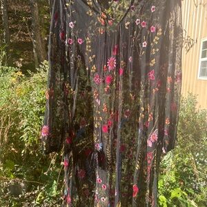 BGBW Woman Sheer Floral Top